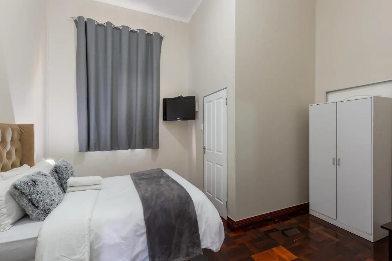 Guest house Cape Palm Royal Hotel Cape Town