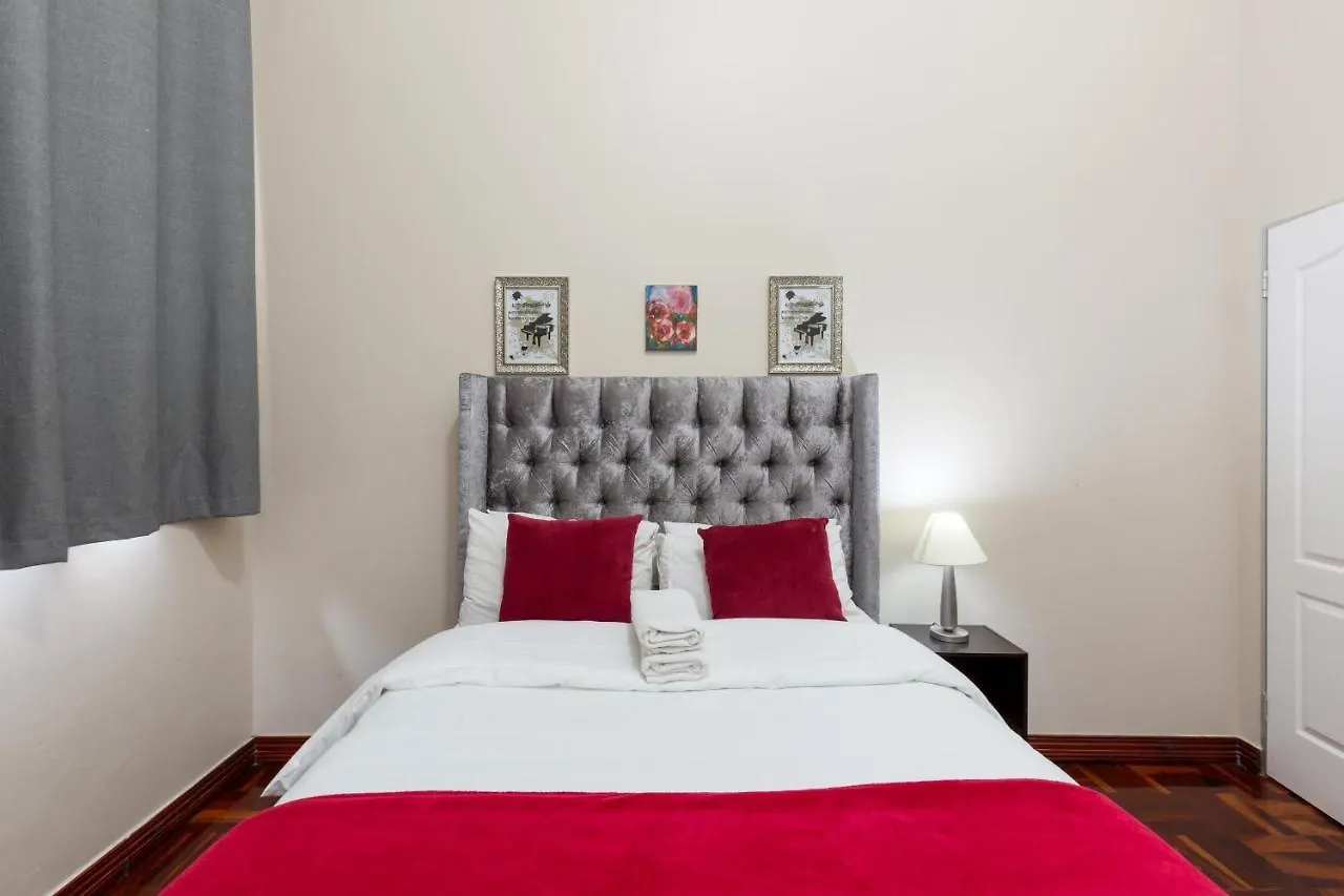 Cape Palm Royal Ξενοδοχείο Κέιπ Τάουν 2*,